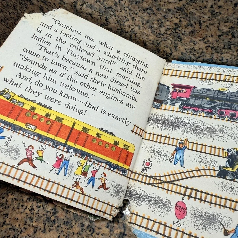 VTG 1958 Roundabout Train Betty Ren Wright Charles Clement Whitman Small Blue HC